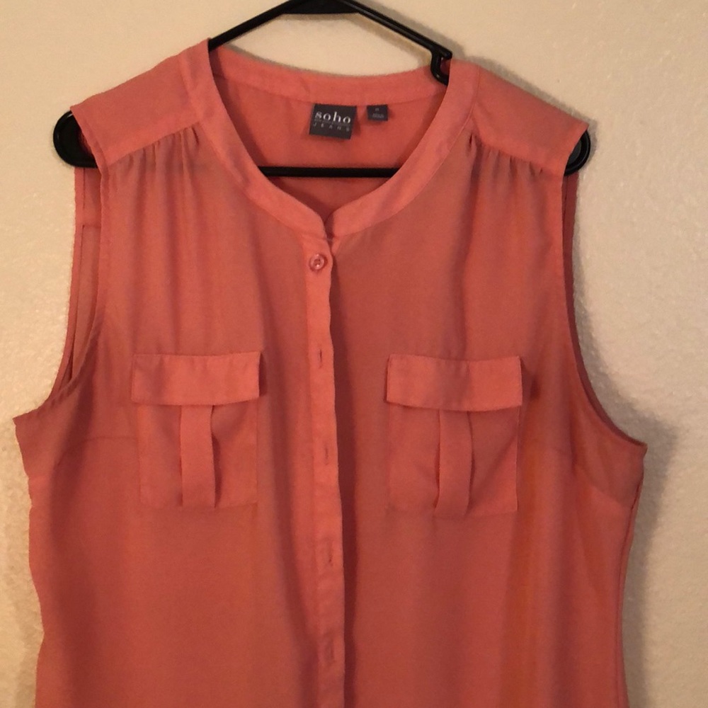 Blouse peach button down